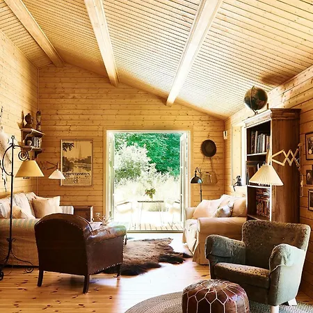 Summer House With Fairy-tale Garden On Sjaelland *