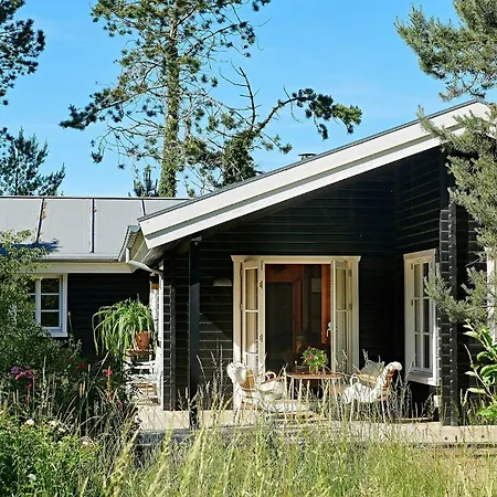 Summer House With Fairy-tale Garden On Sjaelland *
